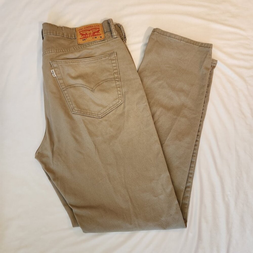 Men’s Levi’s Khakis 36W 36L